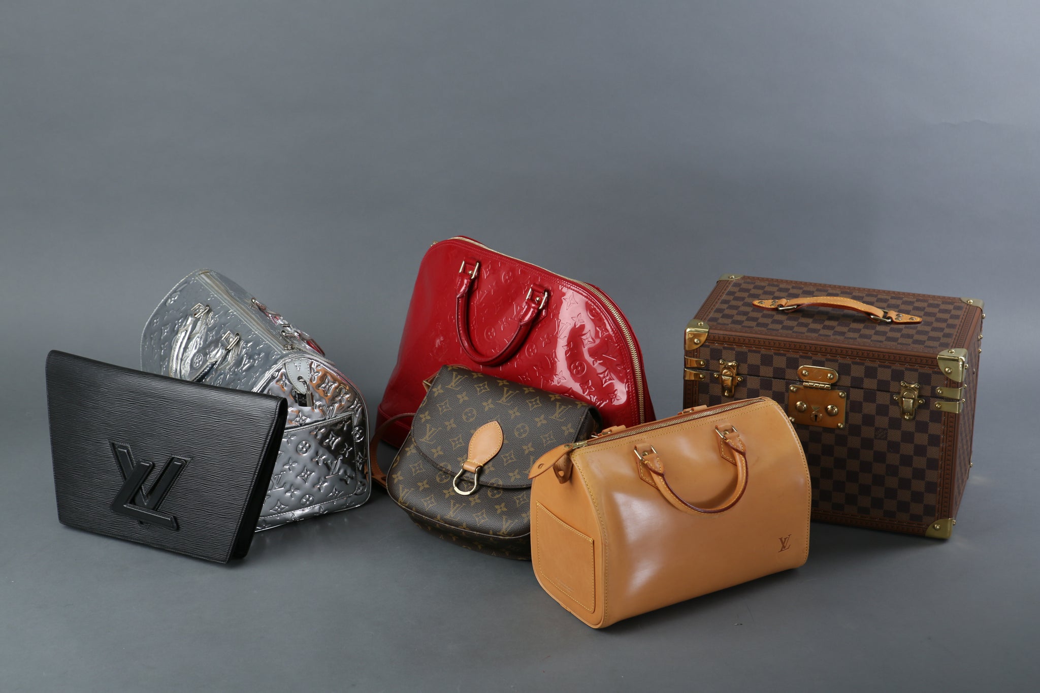 Louis Vuitton Taiga Baikal M30182 Men's Clutch Bag Ardoise Auction