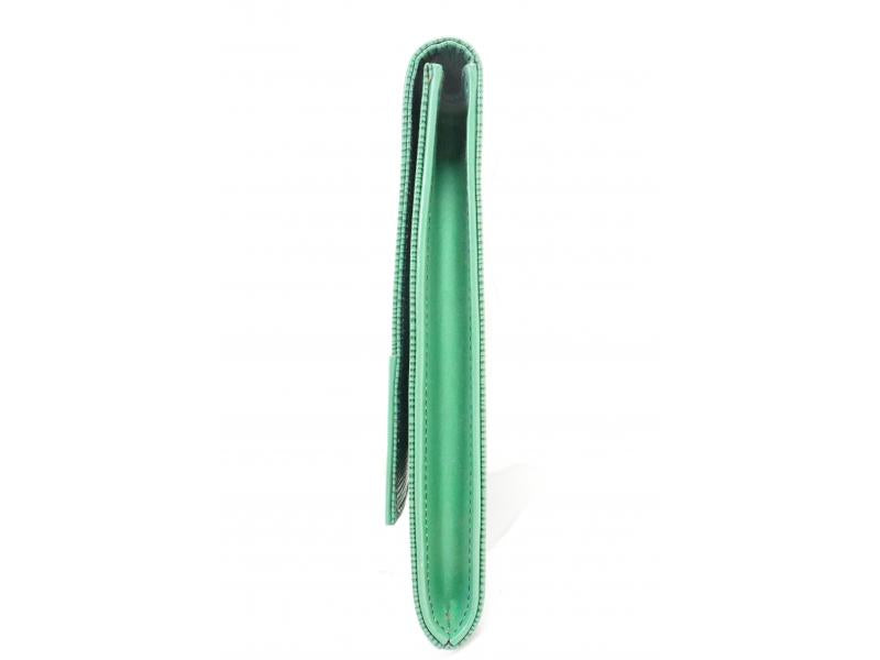 Authentic Pre-owned Louis Vuitton Epi Borneo Green Pochette Iena 28 Clutch Bag M52726 191699