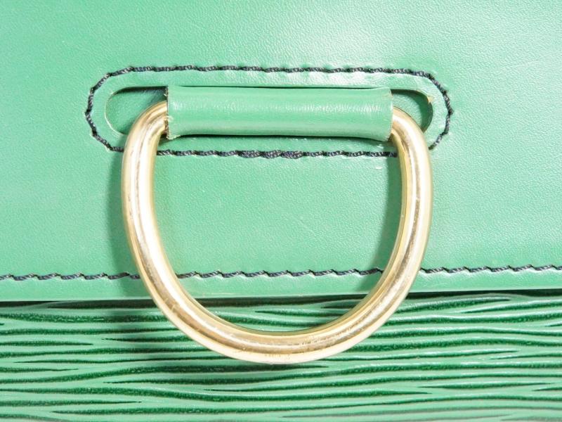 Authentic Pre-owned Louis Vuitton Epi Borneo Green Pochette Iena 28 Clutch Bag M52726 191699