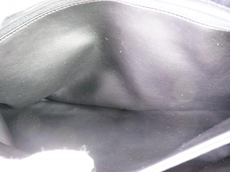 Authentic Pre-owned Vintage Bally Navy Quilting Leather Hand Bag 210045