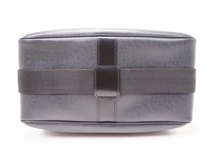 Authentic Pre-owned Louis Vuitton Taiga Ardoise Black Reporter Compartment Messenger M30152 132274