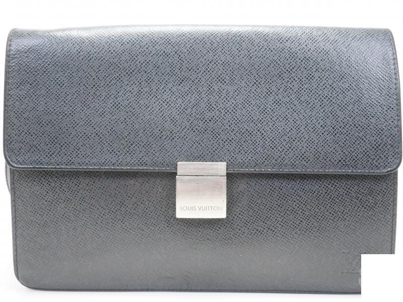 Authentic Pre-owned Louis Vuitton Taiga Ardoise Black Pochette Selenga Clutch Bag M30782 150718