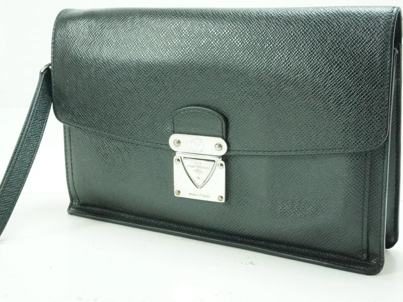 Authentic Pre-owned Louis Vuitton Taiga Ardoise Black Belaia Clutch Bag Purse M32592 141472