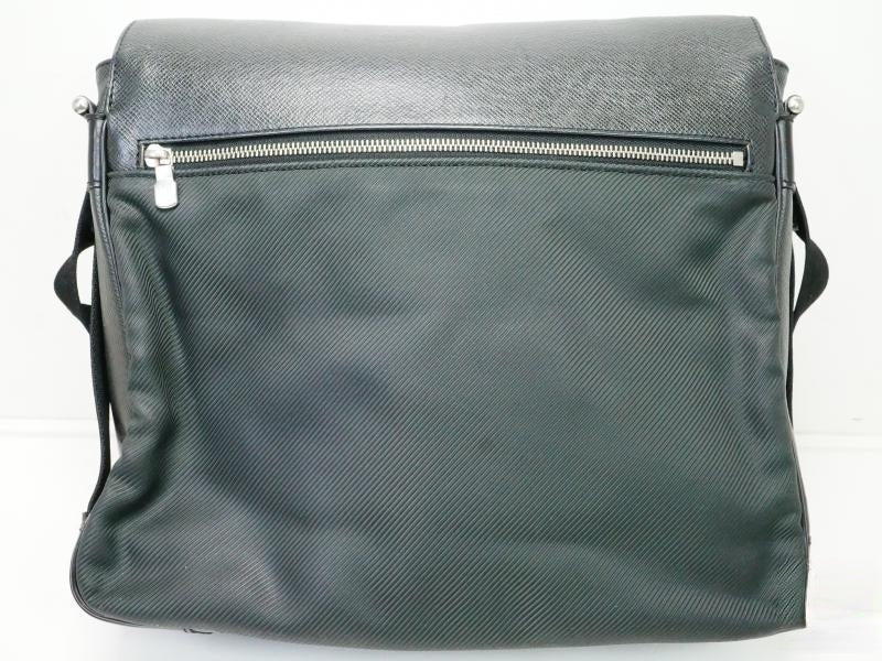Authentic Pre-owned Louis Vuitton Taiga Ardoise Black Viktor Messenger Crossbody Bag M30142 150747