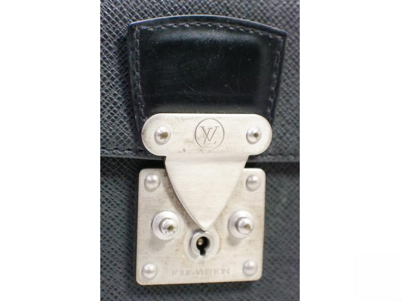 Authentic Pre-owned Louis Vuitton Taiga Black Ardoise Serviette Moskova Briefcase Bag M30032 190551