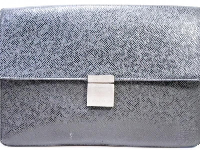 Authentic Pre-owned Louis Vuitton Taiga Ardoise Black Pochette Selenga Clutch Bag M30782 190421