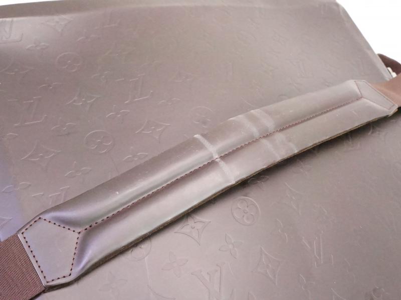 Authentic Pre-owned Louis Vuitton LV Monogram Glace Steve Messenger Crossbody Bag M46530 210030