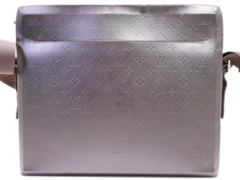 Authentic Pre-owned Louis Vuitton Lv Monogram Glace Steve Messenger Crossbody Bag M46530 210469