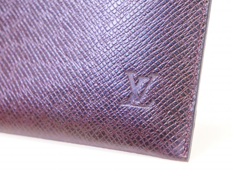 Authentic Pre-owned Louis Vuitton Taiga Acajou Vip Limited Novelty Card Case Small Clutch Bag 210695