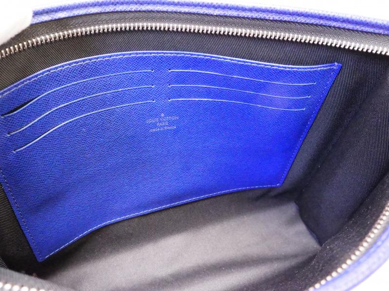 Authentic Pre-owned Louis Vuitton Taiga Cobalt Blue Pochette Voyage Clutch Bag Pouch M30575 210717