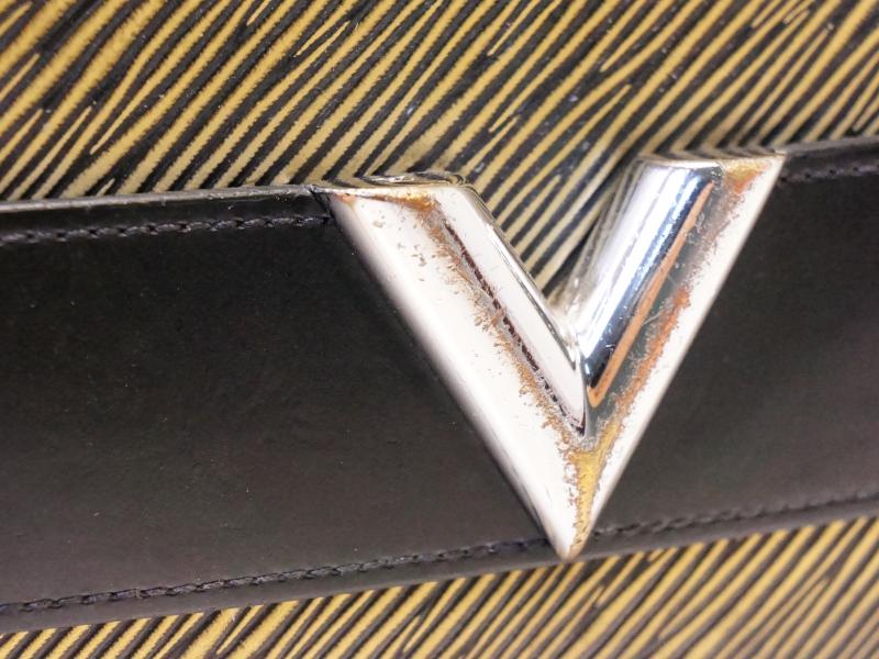 Authentic Pre-owned Louis Vuitton Guris  Epi Essentials V Pochette Plates Clutch Bag M62092 210782