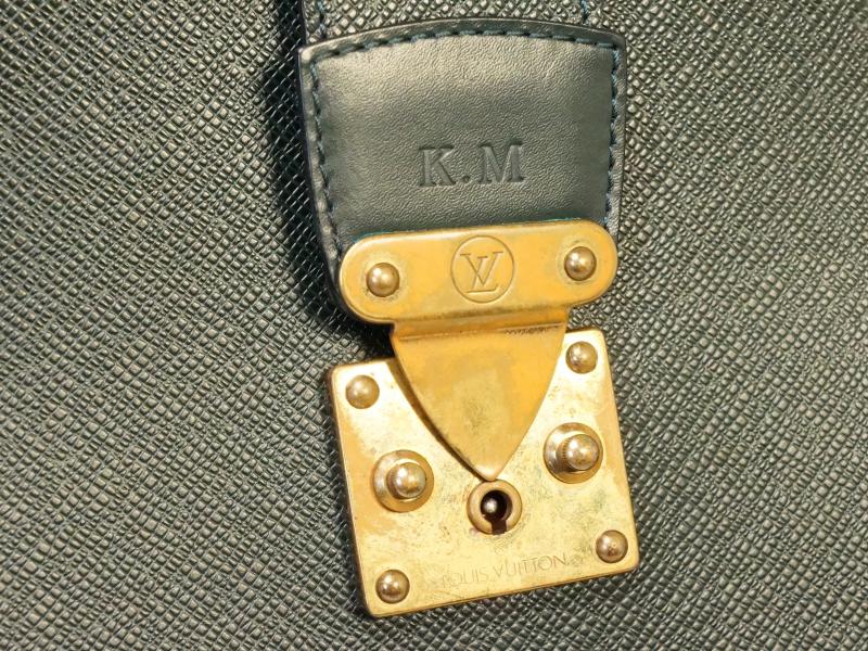 Authentic Pre-owned Louis Vuitton LV Taiga Epicea Green Pilot Case Oural Document Bag M30024 210864