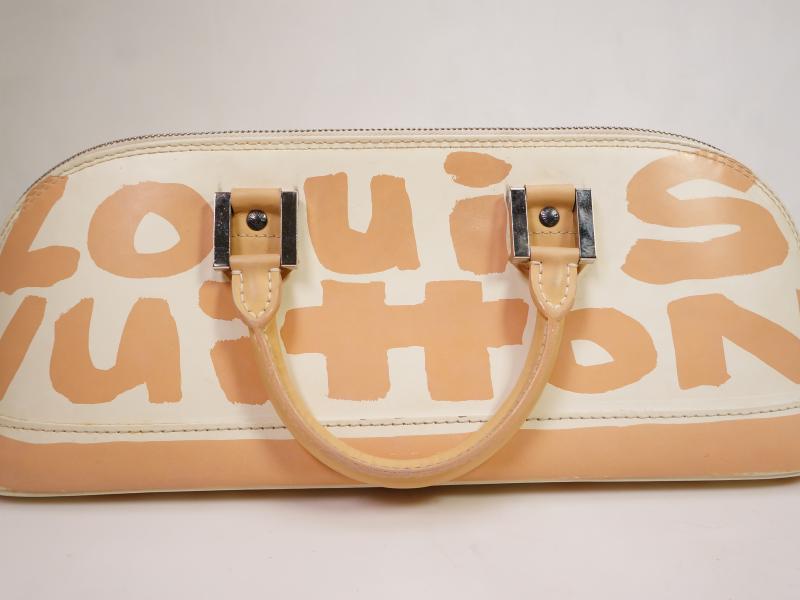 Authentic Pre-owned Louis Vuitton Graffiti Beige & White Alma Horizontal Hand Tote Bag M92176 230313